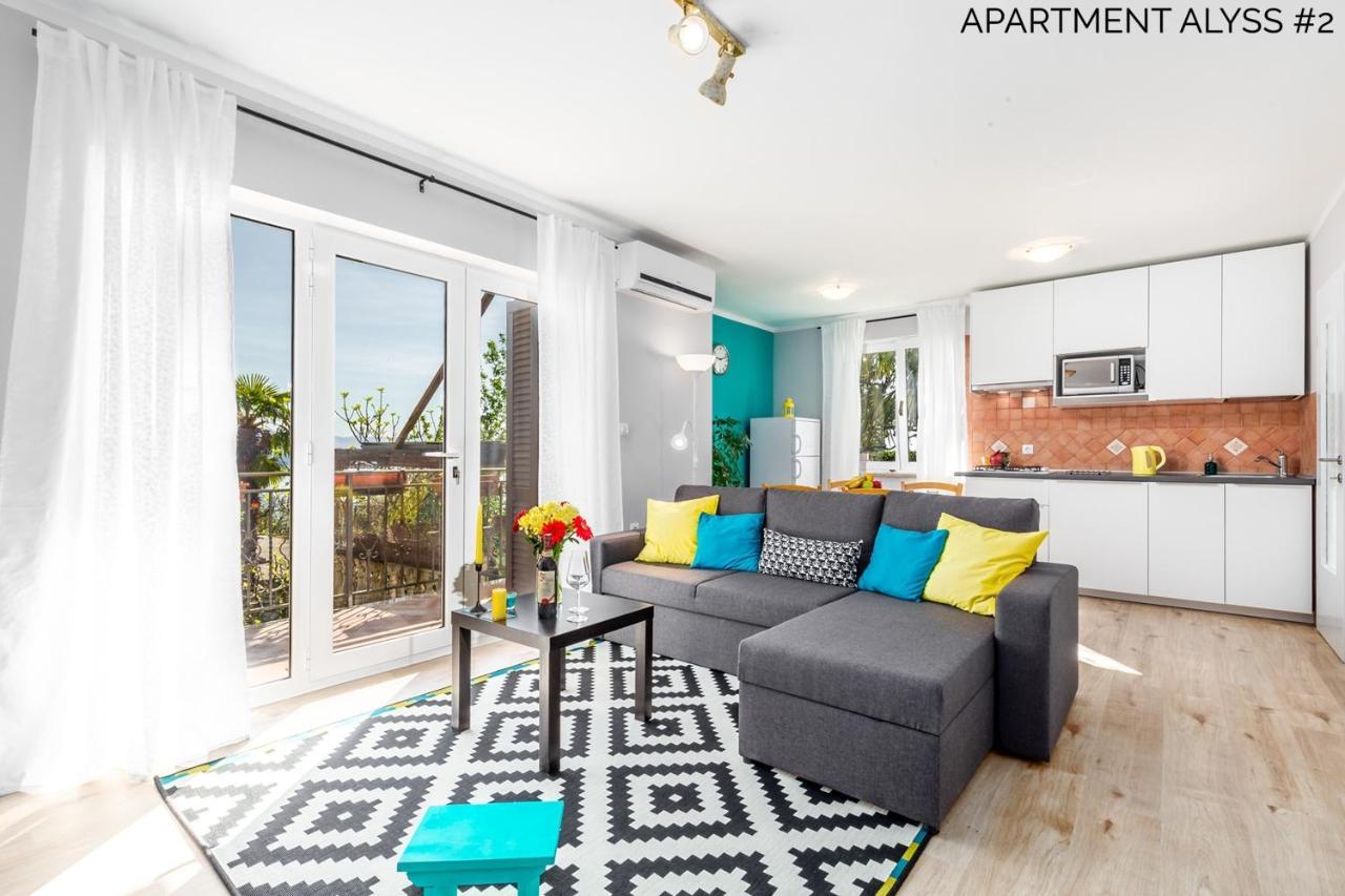 Apartments Alyss ลอฟราน ภายนอก รูปภาพ