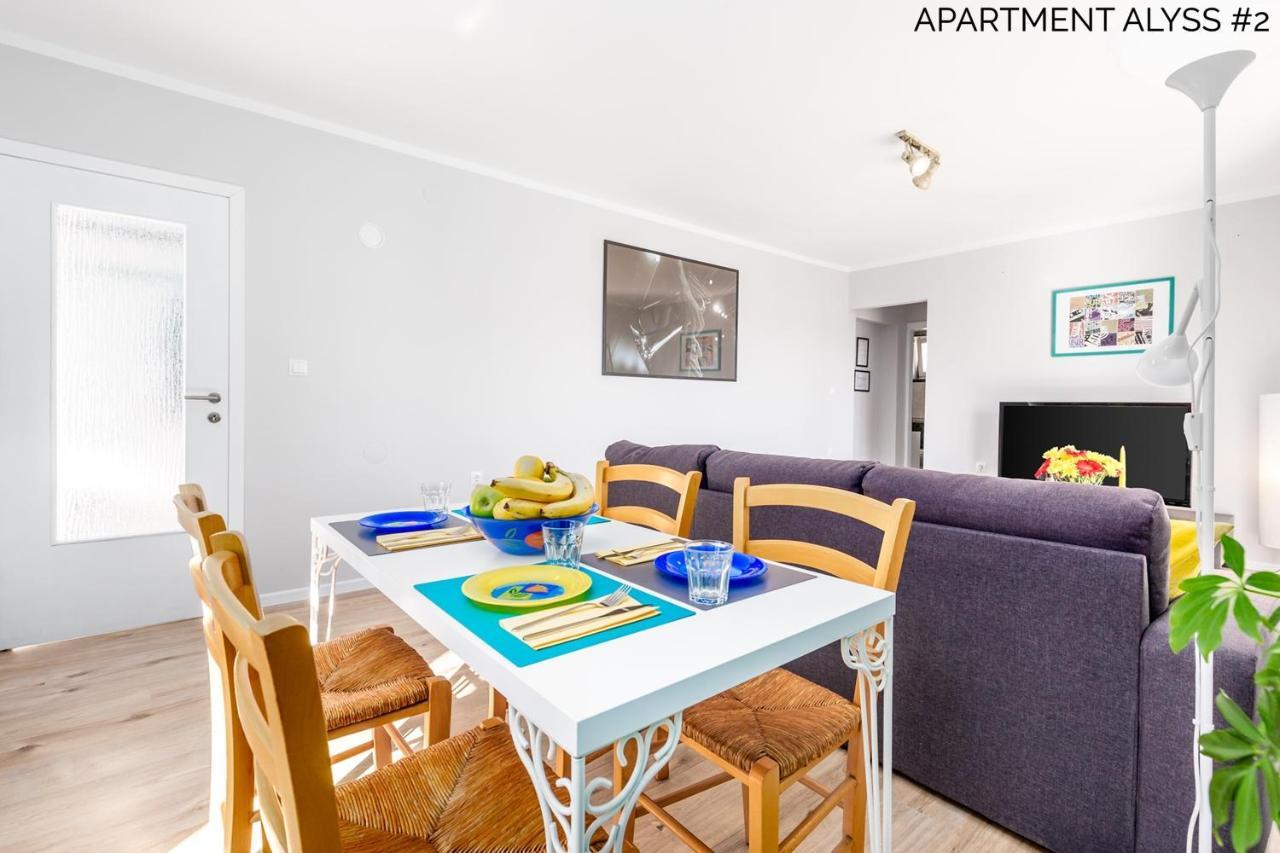 Apartments Alyss ลอฟราน ภายนอก รูปภาพ